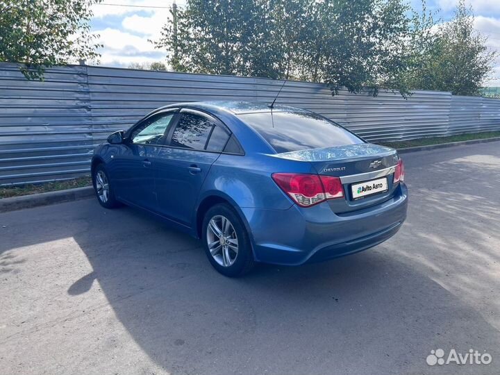 Chevrolet Cruze 1.8 AT, 2013, 243 296 км