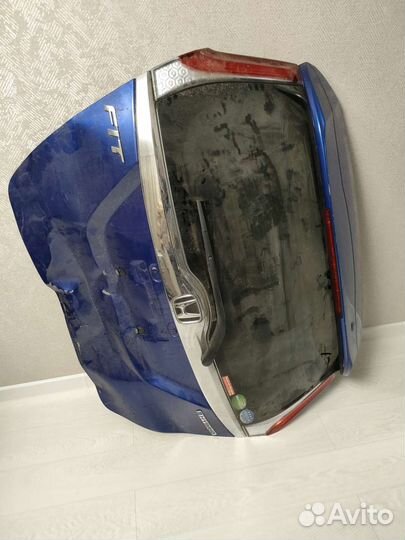 Задняя дверь Honda fit 3