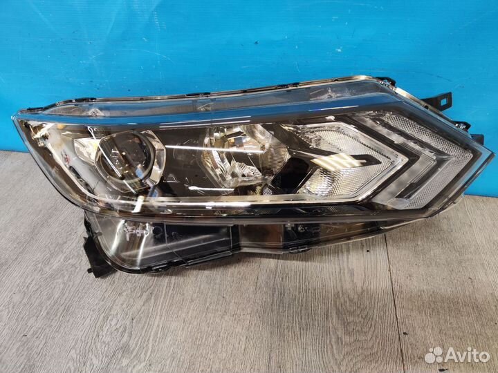 Фара правая Nissan Qashqai 2017-нв