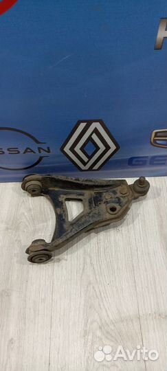 Рычаг подвески Renault symbol Прав