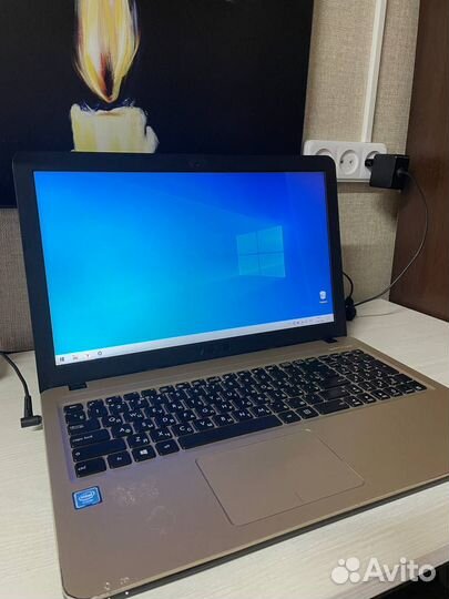 Ноутбук asus X540S