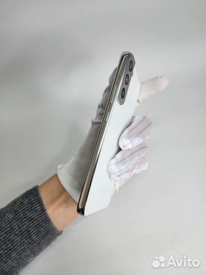 Samsung Galaxy S22+, 8/128 ГБ
