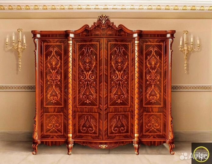 Шкаф pаспашнoй 3 секции