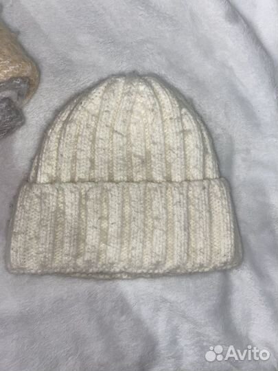 Тёплая зимняя шапка