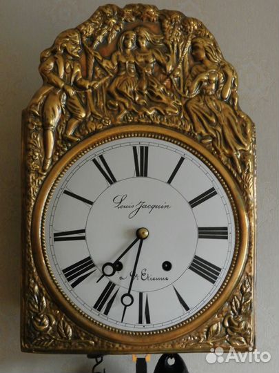 Часы старинной модели настенные