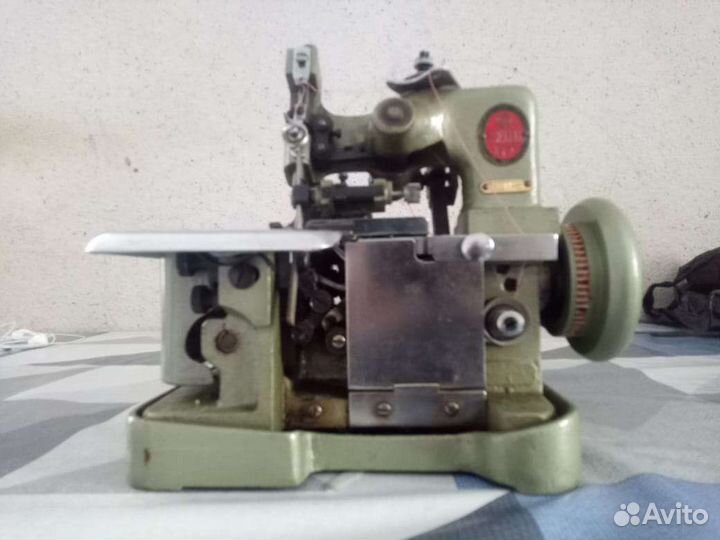 Оверлок для швейной машины