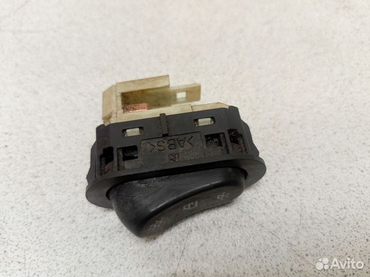 Кнопка Сааб 900 2