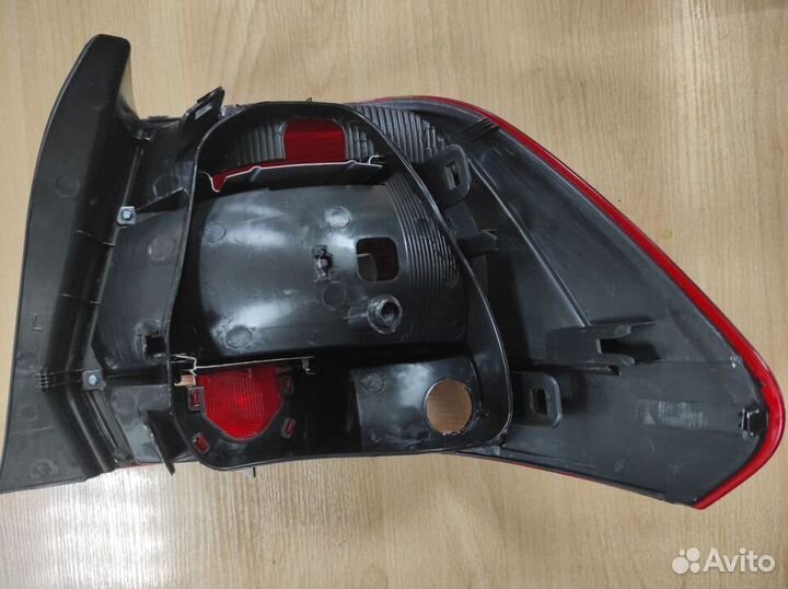 Фонарь задний левый volkswagen Polo sedan с 2015