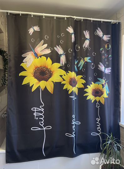 Штора для ванной на люверсах