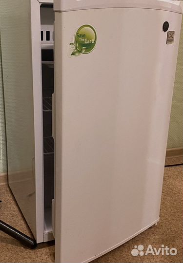 Холодильник бу маленький