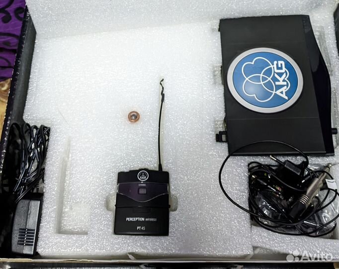 AKG perception wirewireless 45