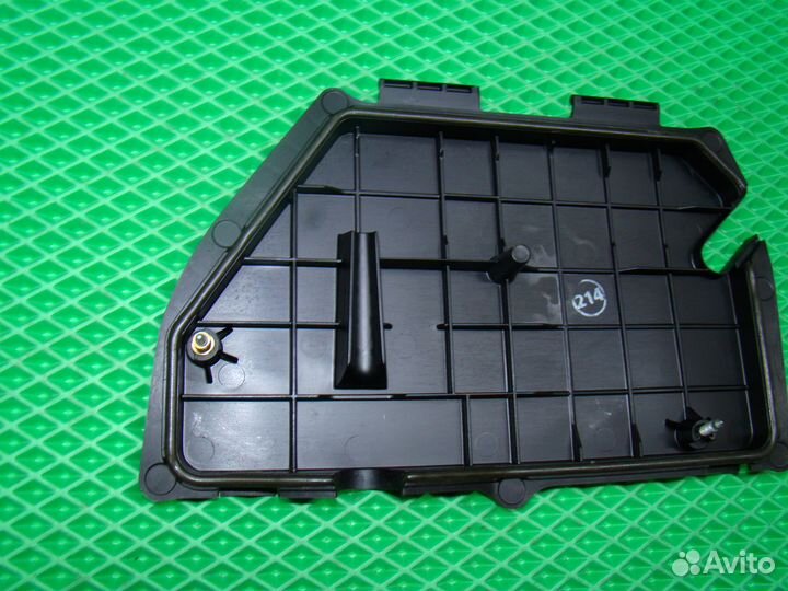 Крышка механизма ручника BMW 7 E65 бмв 7 Е65 Е66