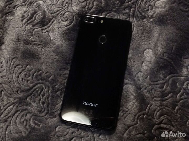 Телефон Honor 9 lite