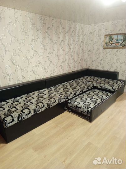 Большой угловой диван раскладной бу