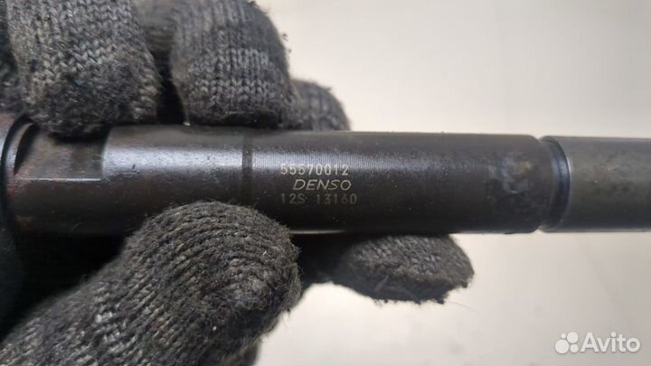 Форсунка топливная Opel Insignia