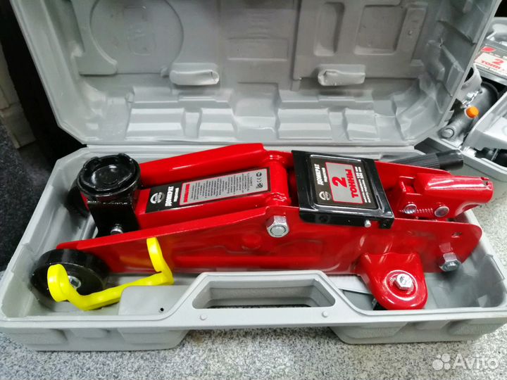 Подкатной домкрат на 2 тонны новый