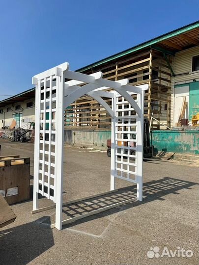 Пергола без скамейки