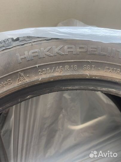 Nokian Tyres Hakkapeliitta 1 235/45 R18