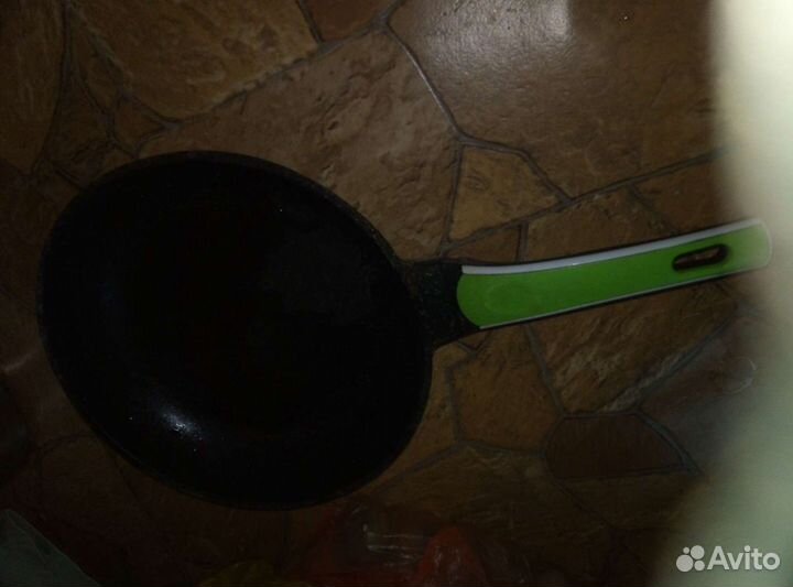 Кастрюли и сковородки