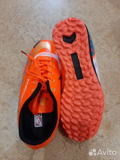 Футбольные бутсы Nike новые сороконожки