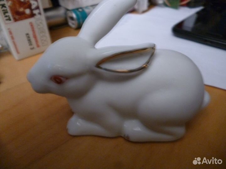 Статуэтка фарфор кролик