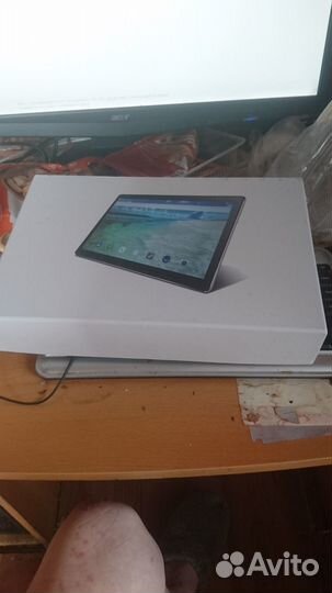 Планшет огромный навороченный на 2ух ос