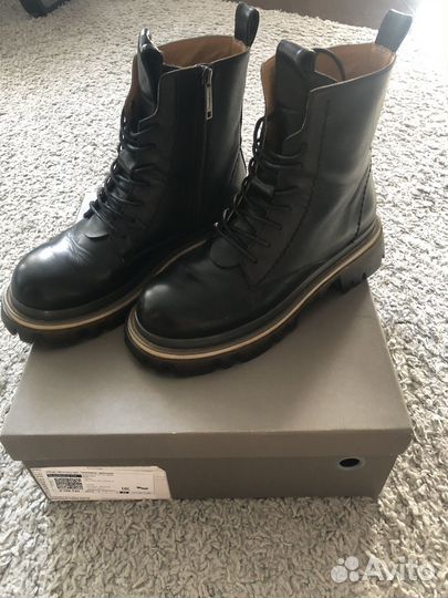 Ботинки женские