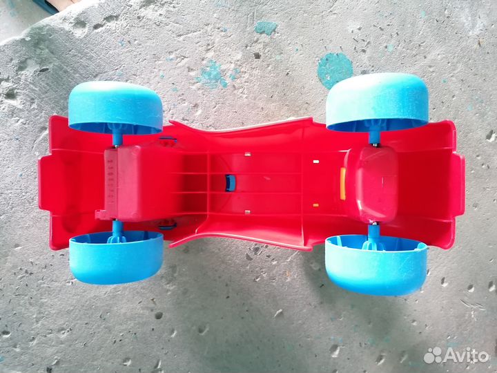 Машинка каталка для малышей