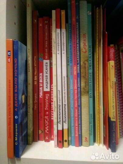 Новые книги детские и взрослые. Наклейки, раскраск