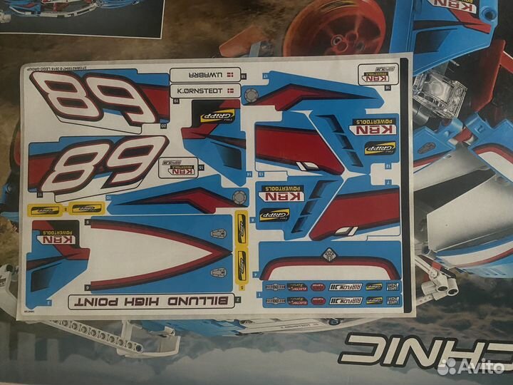 Продам lego 42077