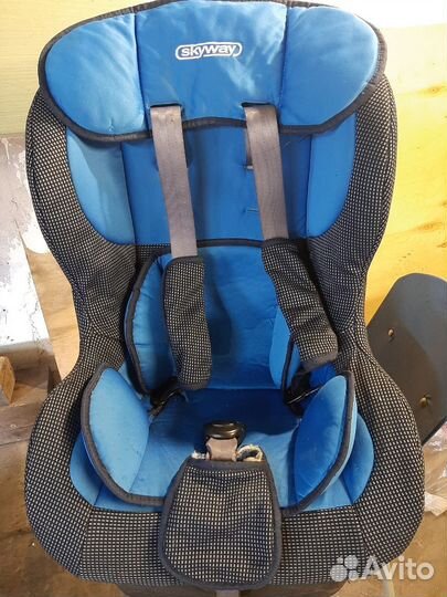 Детское кресло автомобильное б/у