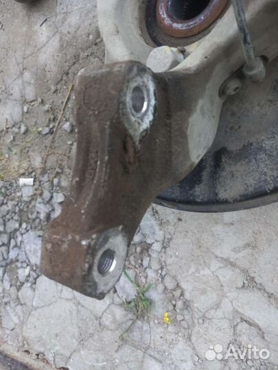 Кулак поворотный левый chevrolet cruze