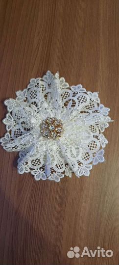 Брошь с лентой на выписку для конверта