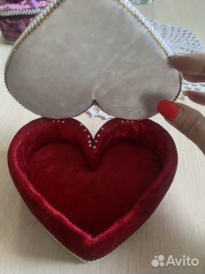 Бархатная шкатулка