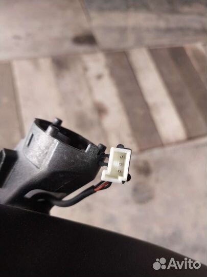 Зеркало заднего вида Ford