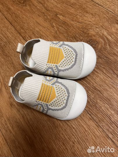 Кроссовки детские