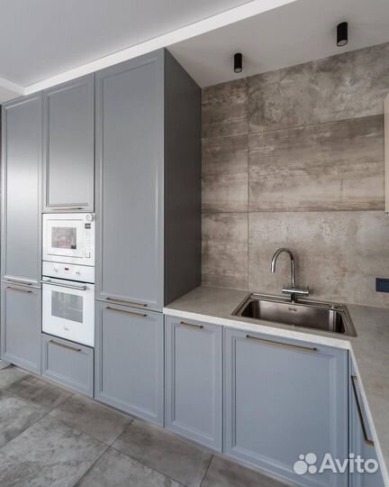 Кухня в потолок на заказ