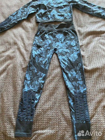 Спортивный костюм женский