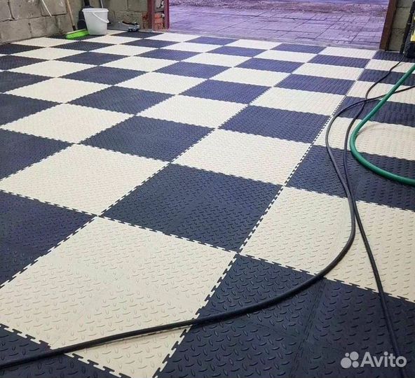 Модульная плитка пвх в фитнес зал