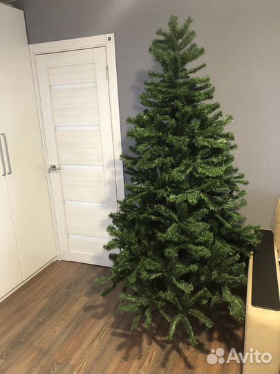 Елка искусственная 210