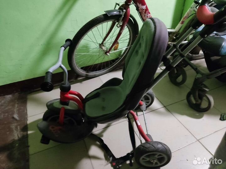 Детский трехколесный с ручкой