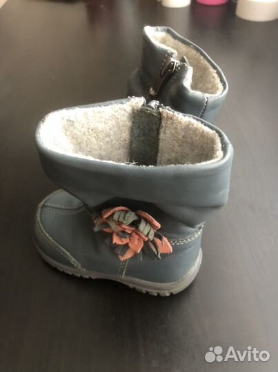 Детские ботинки