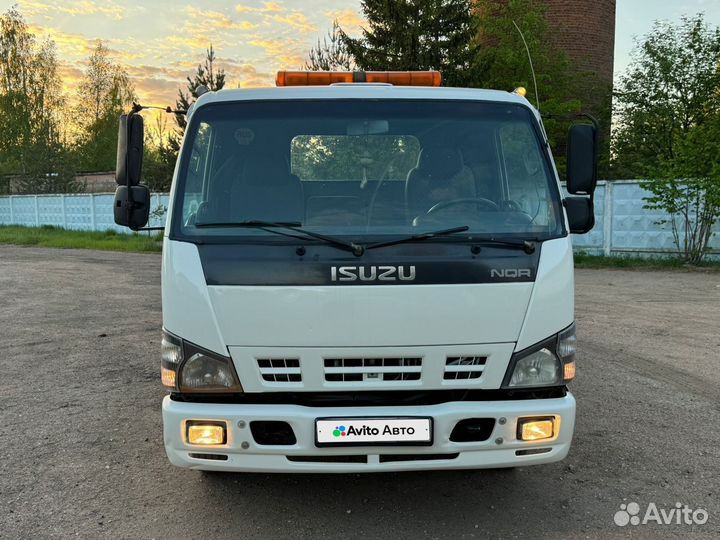 Isuzu NQR75, 2008