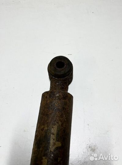 Амортизатор задний Mercedes W202