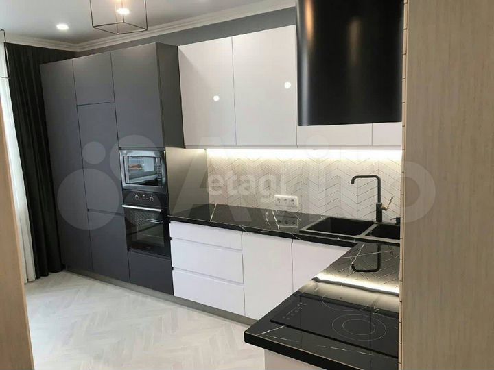 1-к. квартира, 52 м², 8/18 эт.