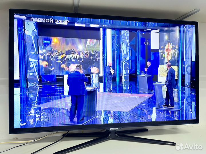 Телевизор Samsung 102 см