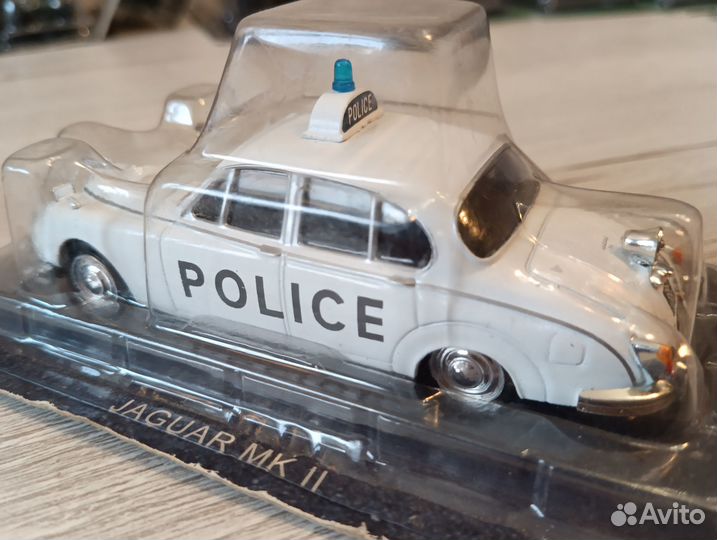 Jaguar MkII Полицейские машины мира №3 1/43