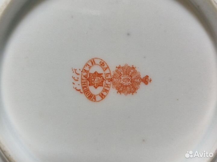 Фарфоровые тарелки Кузнецова