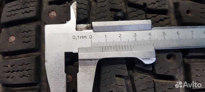 Dunlop SP Winter Ice 01 205/60 R16 92T