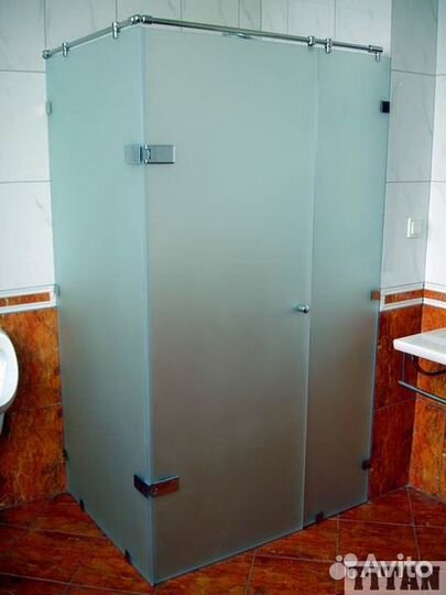 Душевые кабины из закаленного стекла